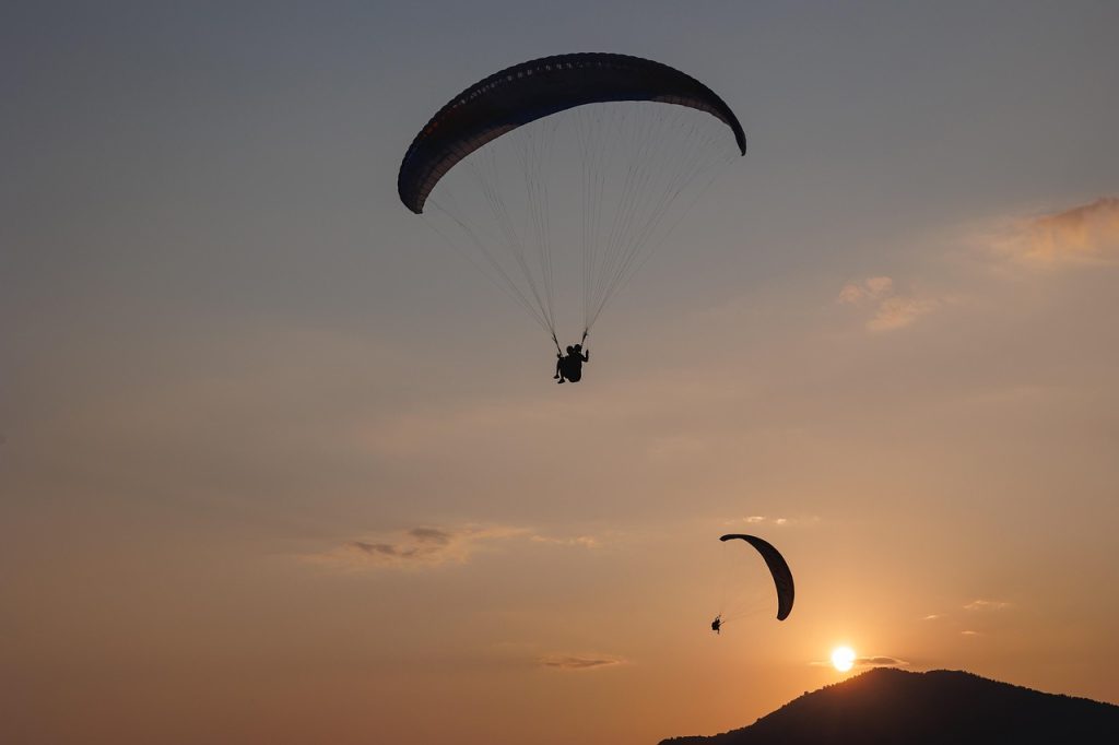 paragliding clubs baza
